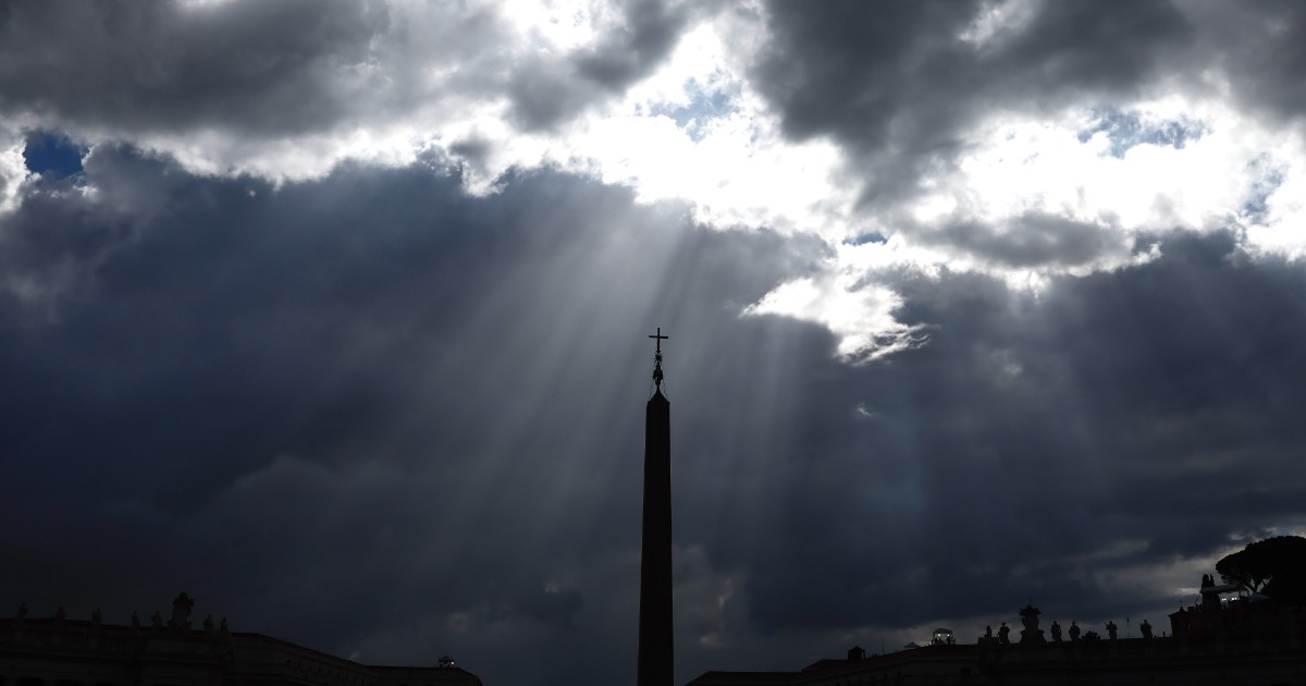 Conclave terzo da Ilfattoquotidiano.it conclave terzo scrutinio senza esito positivo gli scenari e a quando arriverà la prossima fumata nera o bianca