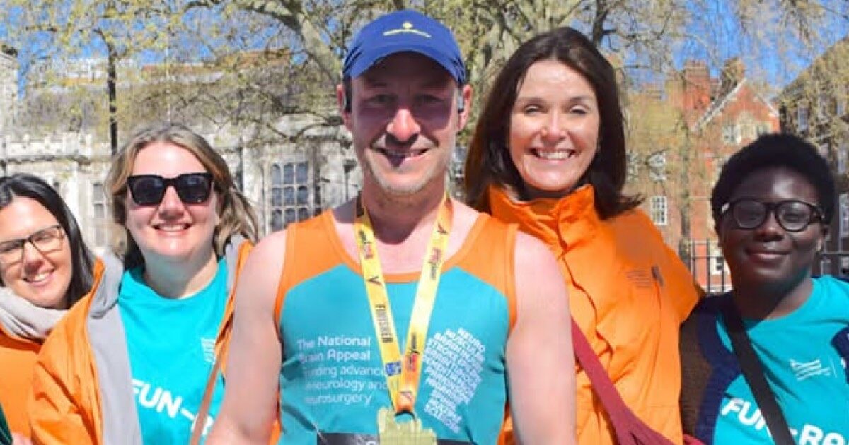 “Mi hanno diagnosticato due tumori al cervello e ho pensato che sarei morto. Non mi sono arreso e ho corso la maratona”: la rivincita di George Wade