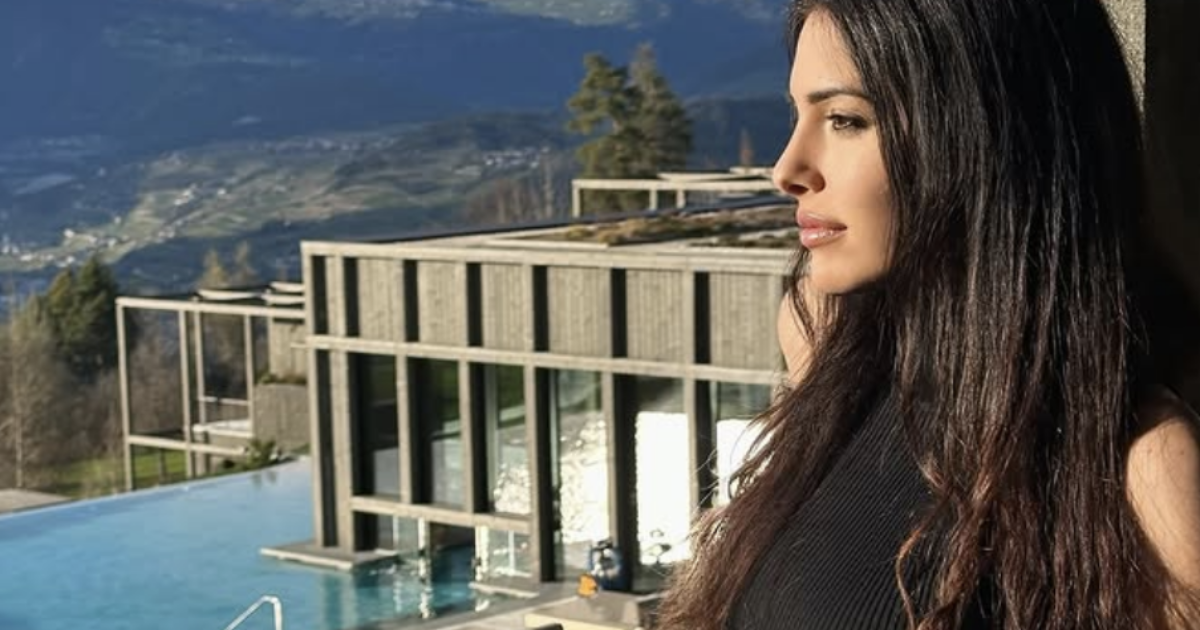 ci hanno fottuto tutto in centro a milano questa città fa schifo… e alla fine anche duemila euro per ricomprare il telefono lo sfogo di clarissa marchese da Ilfattoquotidiano.it ci hanno fottuto tutto in centro a milano questa città fa schifo… e alla fine anche duemila euro per ricomprare il telefono lo sfogo di clarissa marchese
