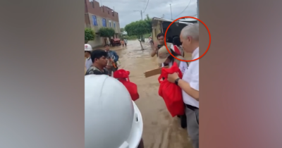 Copertina di Papa Leone XIV, quando Prevost aiutava la popolazione peruviana coi piedi nel fango durante un’inondazione