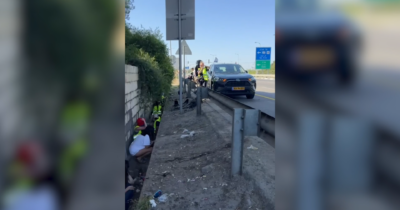 Copertina di Missile degli Houthi su Israele: il video delle persone che cercano un riparo lungo l’autostrada
