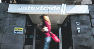 Copertina di Autostrade, chiuse indagini sugli ex ad Castellucci e Tomasi: “Profitti sottratti a manutenzione”