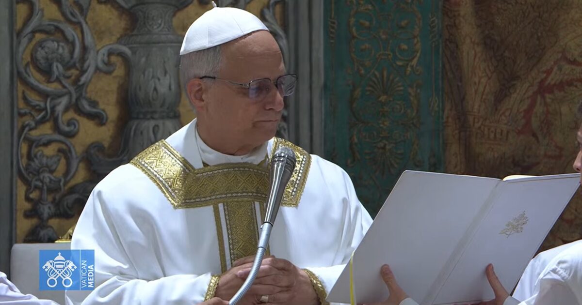La prima omelia di Papa Leone XIV: “Ridurre Gesù a una specie di leader carismatico o di superuomo è un ateismo di fatto”