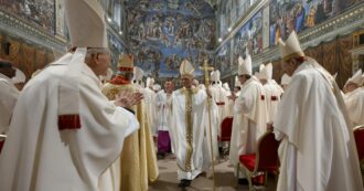 La prima omelia di Papa Leone XIV: “Ridurre Gesù a una specie di leader carismatico o di superuomo è un ateismo di fatto”