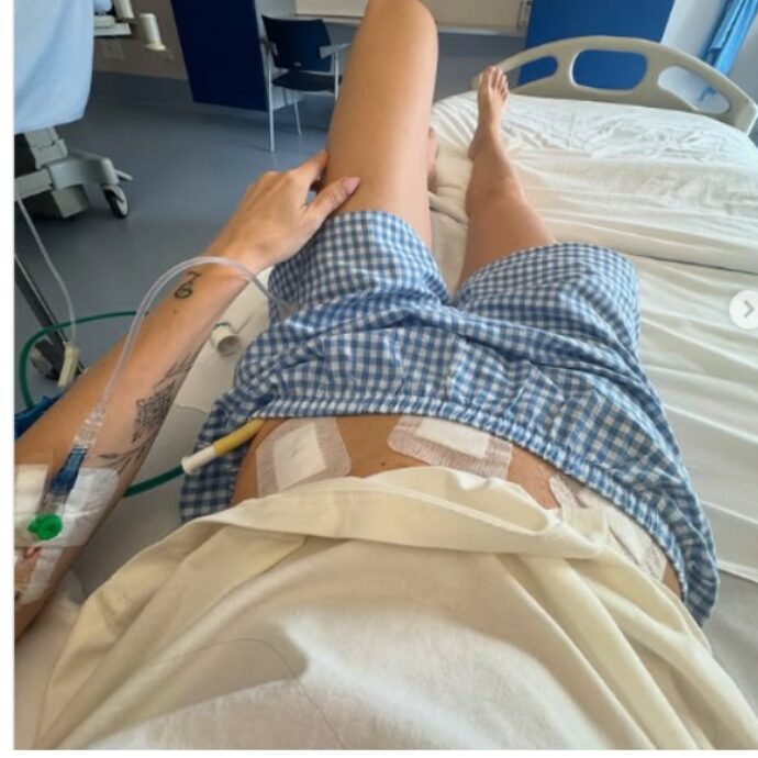 “Ho subito un’isterectomia d’urgenza. Mi hanno tolto l’utero, le tube e il collo dell’utero”: Debora Massari, la figlia di Iginio parla dall’ospedale