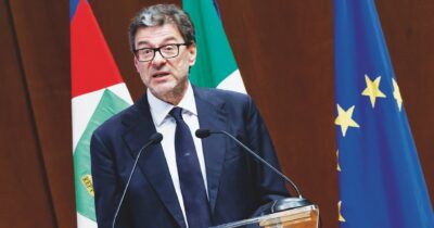Copertina di Comuni, dallo Stato niente rimborsi Pnrr.  Botta da 8 miliardi