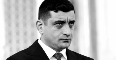 Copertina di Fiaba della Romania non democratica