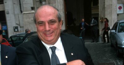 Copertina di Morto Giancarlo Cito, ex sindaco di Taranto e deputato: il proto-populista tra condanne,  tv e insulti