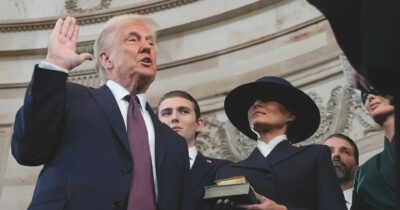 Copertina di Conflitti d’interesse, Trump re di denari: 3 miliardi in 4 mesi