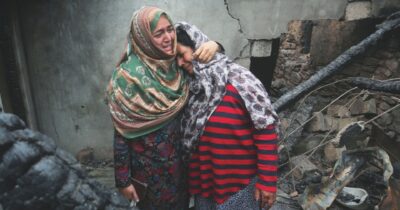 Copertina di “Noi, topi nei bunker della Linea tra le bombe di India e Pakistan”