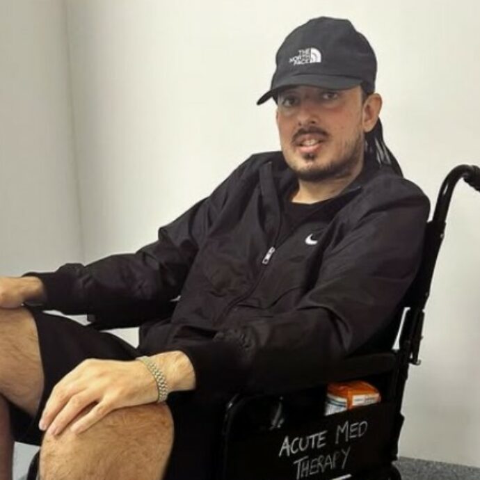“Ho avuto un’emorragia che è andata avanti per ore, il sangue aveva un colore diverso dal solito. Poi ho scoperto di avere la leucemia”: la storia di Dj Gaz