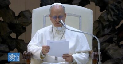 Copertina di Papa Leone: “Solidarietà ai giornalisti incarcerati, penso anche a chi racconta la guerra a costo della vita”