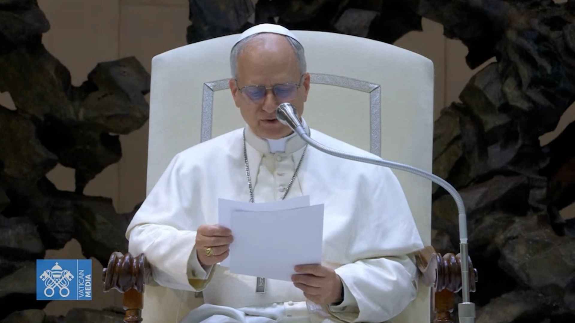 Papa Leone: “Solidarietà ai giornalisti incarcerati, penso anche a chi racconta la guerra a costo della vita” Papa Leone: “Solidarietà ai giornalisti incarcerati, penso anche a chi racconta la guerra a costo della vita”