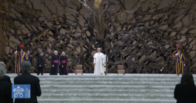 Copertina di Papa Leone XIV incontra giornalisti e operatori dei media: presenti oltre 5mila lavoratori. Segui la diretta