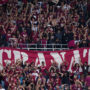 Copertina di Tifosi cadono dalla curva Maratona: partita sospesa. Cosa è successo durante Torino-Inter