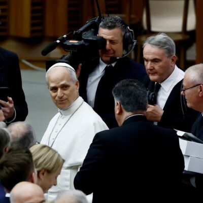Copertina di Curia, Parolin ora chiede un coordinamento ad hoc