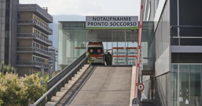 Copertina di Trascina la moglie per i capelli e la picchia davanti ai figli, arrestato 45enne a Bolzano