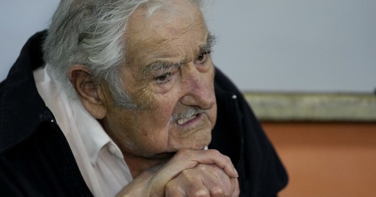 Pepe Mujica è in stato terminale e sotto cure palliative. L’annuncio della moglie: “Con lui fino alla fine” Pepe Mujica è in stato terminale e sotto cure palliative. L’annuncio della moglie: “Con lui fino alla fine”