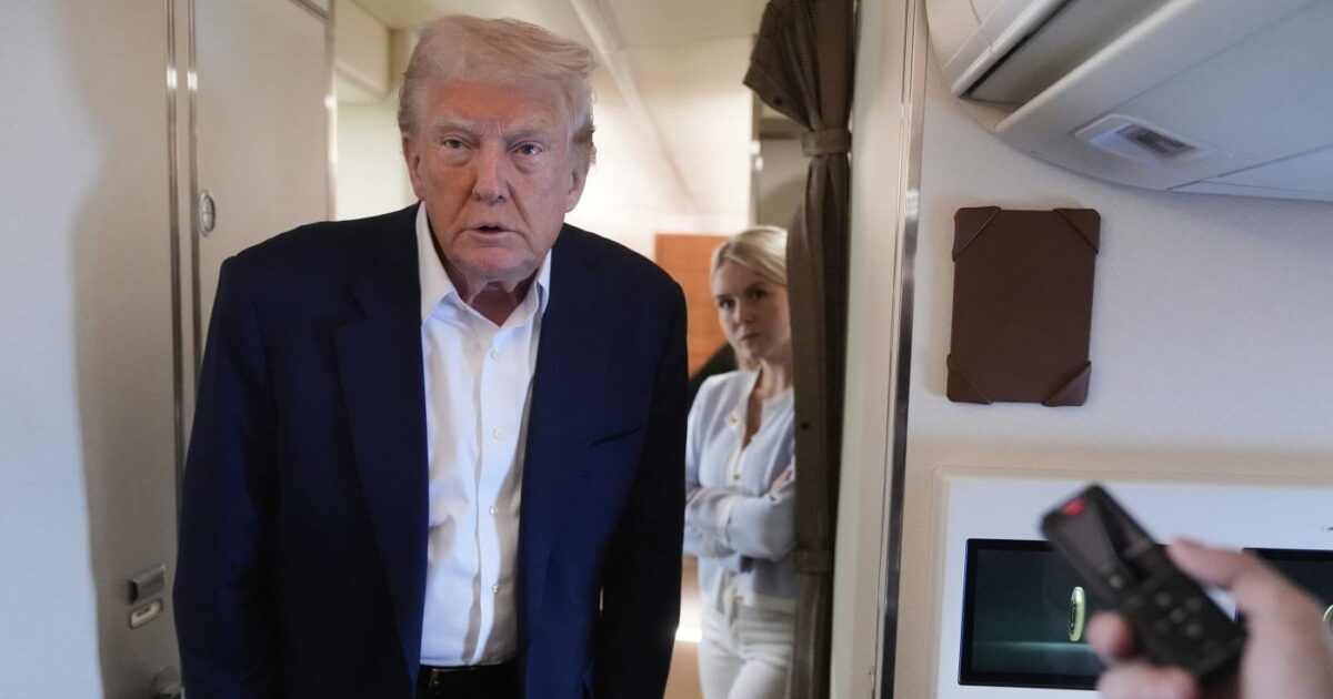 Niente agenzie di stampa sull’Air Force One per il viaggio di Trump in Medio Oriente: è la prima volta nella storia Niente agenzie di stampa sull’Air Force One per il viaggio di Trump in Medio Oriente: è la prima volta nella storia