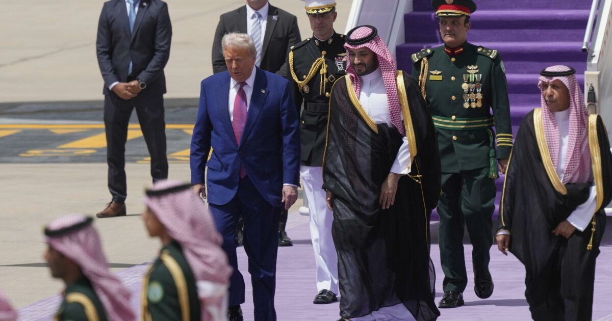 trump in medio oriente a cercare miliardi e concludere affari ma il successo della missione non è scontato da Ilfattoquotidiano.it trump in medio oriente a cercare miliardi e concludere affari ma il successo della missione non è scontato