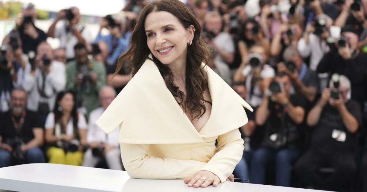 Niente abiti trasparenti né nudità, vietati strascichi e selfie sul red carpet: ecco le nuove rigorose regole del Festival di Cannes 2025 Niente abiti trasparenti né nudità, vietati strascichi e selfie sul red carpet: ecco le nuove rigorose regole del Festival di Cannes 2025
