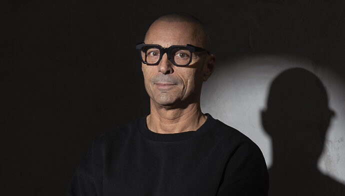 “La cosa più grave è che mi hanno pedinato. Mi sono preoccupato”: lo rivela Alex Britti in tribunale nel processo contro le cyber-spie di Equalize