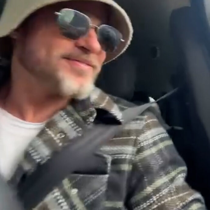 Brad Pitt al McDrive in Nuova Zelanda: l’incontro con la dipendente-fan (che riceve una risposta seccata) – Video