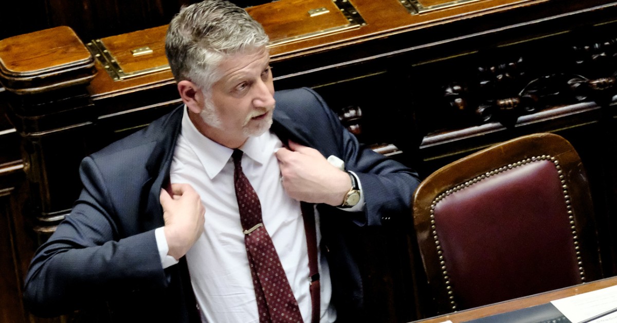 cinema zero controlli e valutazioni d impatto giuli replica i metodi della sinistra peggiore da Ilfattoquotidiano.it cinema zero controlli e valutazioni d impatto giuli replica i metodi della sinistra peggiore