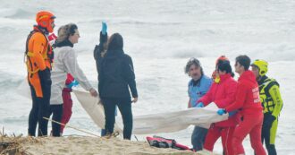 Copertina di Cutro, il caos nella vicenda del preside di Crotone fa capire quale aria irrespirabile si respiri oggi a scuola