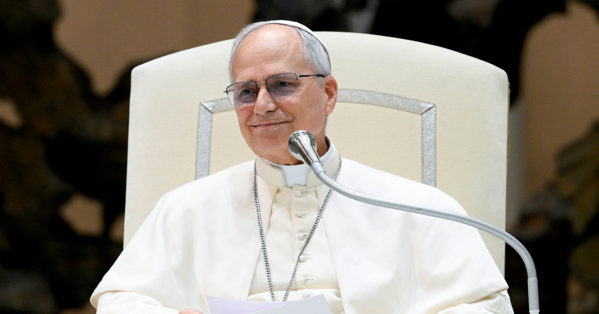 Tavolo delle trattative Russia Ucraina in Vaticano? L’ok di Trump e di Kiev alla proposta di Leone XIV. Così il nuovo Papa lavora per “sbloccare” il Cremlino Tavolo delle trattative Russia Ucraina in Vaticano? L’ok di Trump e di Kiev alla proposta di Leone XIV. Così il nuovo Papa lavora per “sbloccare” il Cremlino