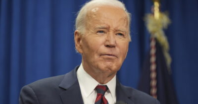 Copertina di Cos’è Gleason 9, il tumore alla prostata diagnosticato a Joe Biden. L’esperto: “È come un felino”