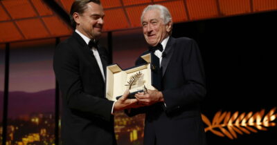 Copertina di “Inaccettabile tassare i film e la creatività, l’arte è una minaccia per autocrati e fascisti”: Robert De Niro attacca Trump al Festival di Cannes 2025
