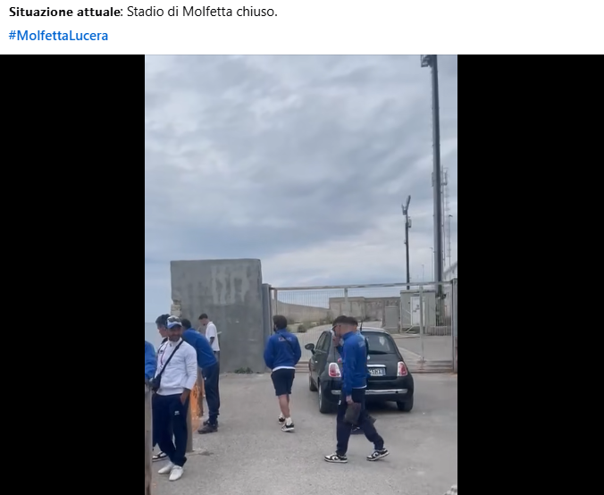 Clamoroso a Molfetta: il Lucera arriva allo stadio per giocare la partita ma trova tutto chiuso Clamoroso a Molfetta: il Lucera arriva allo stadio per giocare la partita ma trova tutto chiuso