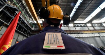 Copertina di Ilva, l’altoforno doveva essere già spento