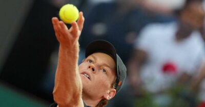 Copertina di Dominio di Jannik Sinner: spazza via Ruud 6-0, 6-1 e conquista la sua prima semifinale agli Internazionali