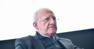 Terzo mandato, la Consulta sul no a De Luca: “Limite è principio fondamentale, le Regioni non possono contraddirlo”