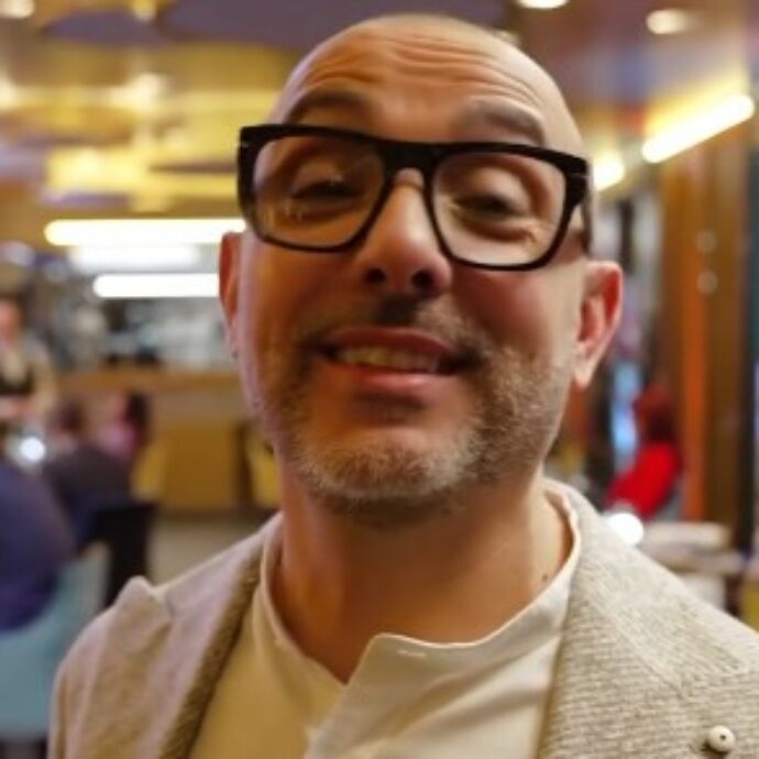 “In cucina mi hanno massacrato, tutto il tempo mi urlavano ‘italiano di merd*’. Ho capito che quel clima non lo avrei più voluto”: parla Riccardo Monco