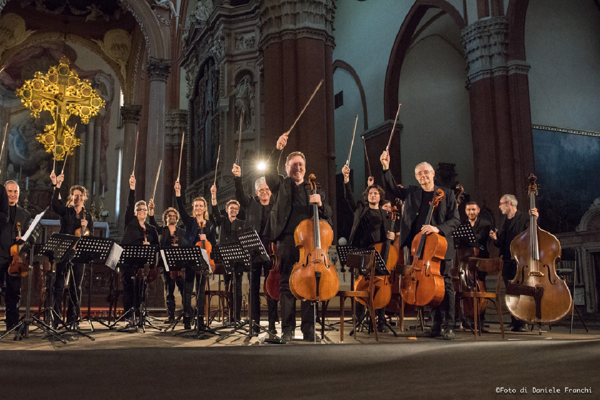 Ezio Bosso, musica per la pace: il concerto con Emergency a cinque anni dalla scomparsa del Maestro Ezio Bosso, musica per la pace: il concerto con Emergency a cinque anni dalla scomparsa del Maestro