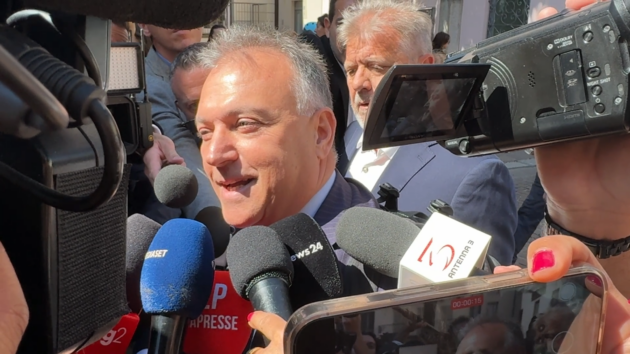 Delitto di Garlasco, l’avvocato della famiglia Poggi: “Perché non guardare anche nei canali vicino alla casa di Stasi?”
