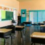 Copertina di Chiudeva i bambini dentro a coprimaterassi per farli smettere di piangere: maestra rischia dai 3 ai 15 anni