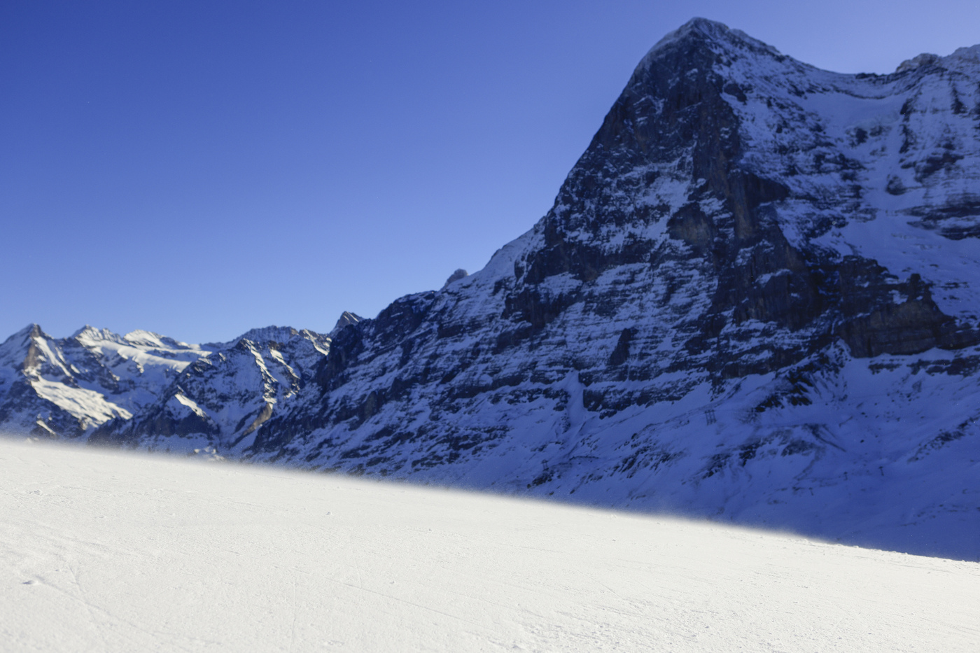 Valanga in Svizzera, travolte diverse persone sull’Eiger Valanga in Svizzera, travolte diverse persone sull’Eiger
