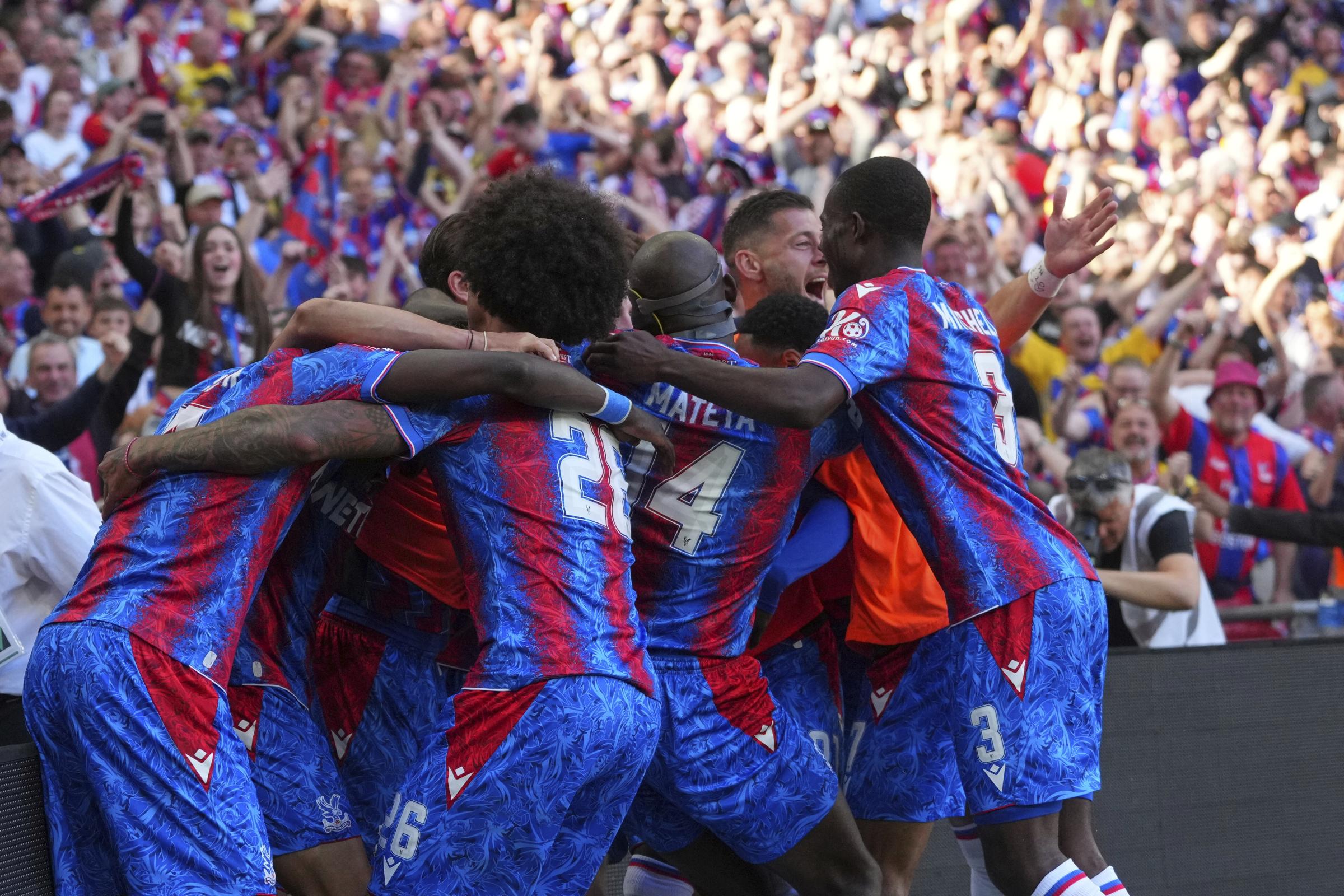 City, un’altra clamorosa sconfitta: il Crystal Palace vince la Fa Cup, primo titolo in 120 anni di storia City, un’altra clamorosa sconfitta: il Crystal Palace vince la Fa Cup, primo titolo in 120 anni di storia