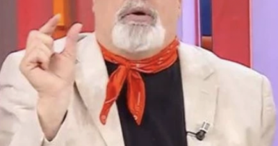 Copertina di Il racconto choc di Giovanni Ciacci su una misteriosa donna dello spettacolo: “Tirò a un’altra un albero di Natale addosso. È la stessa persona che tira caraffe di caffè addosso alle sarte”