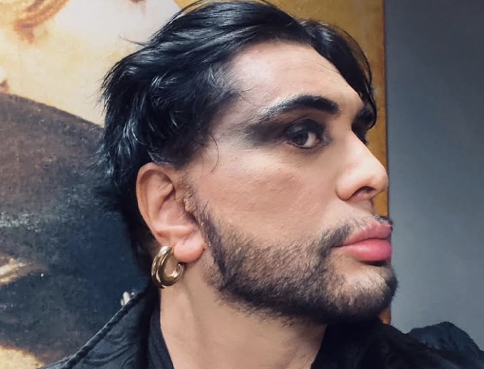 c è una multitudine di cantanti inutilmente bravi ma ai vertici delle classifiche ci sono quello del caffè macchiato o lucio corsi che non hanno poi una gran voce parla ivan cattaneo da Ilfattoquotidiano.it c è una multitudine di cantanti inutilmente bravi ma ai vertici delle classifiche ci sono quello del caffè macchiato o lucio corsi che non hanno poi una gran voce parla ivan cattaneo