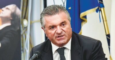 Copertina di Mr. Fritture, il Viminale indaga sul “mini” De Luca