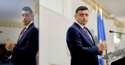 Copertina di Elezioni in Romania, George Simion: “Bucarest al primo posto. E poi asse con Italia, Polonia e Ungheria per i valori Ue”