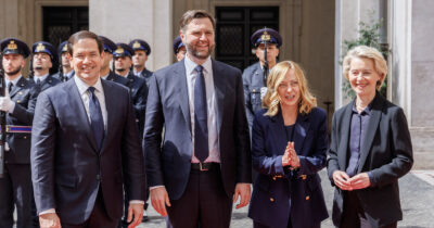 Copertina di Incontro Meloni-Vance-von der Leyen a Chigi. Il vice di Trump: “Giorgia pontiera Ue - Usa”