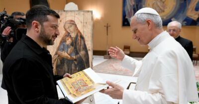 Copertina di La prima omelia di Leone XIV: “Basta odio, costruiamo la pace”