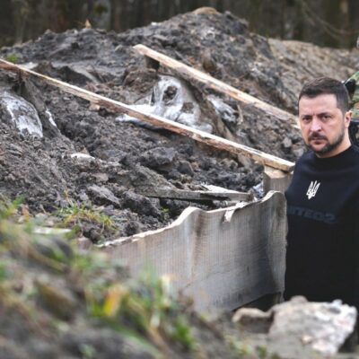 Copertina di Kiev, il comandante eroe adesso si ribella: “Mandati al macello”