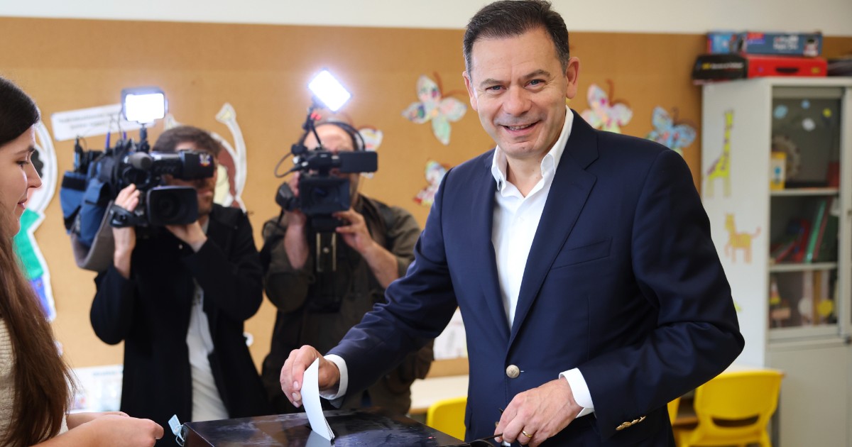 Portogallo, exit poll: in vantaggio il premier Montenegro. Boom della destra di Chega, cresce l’astensionismo